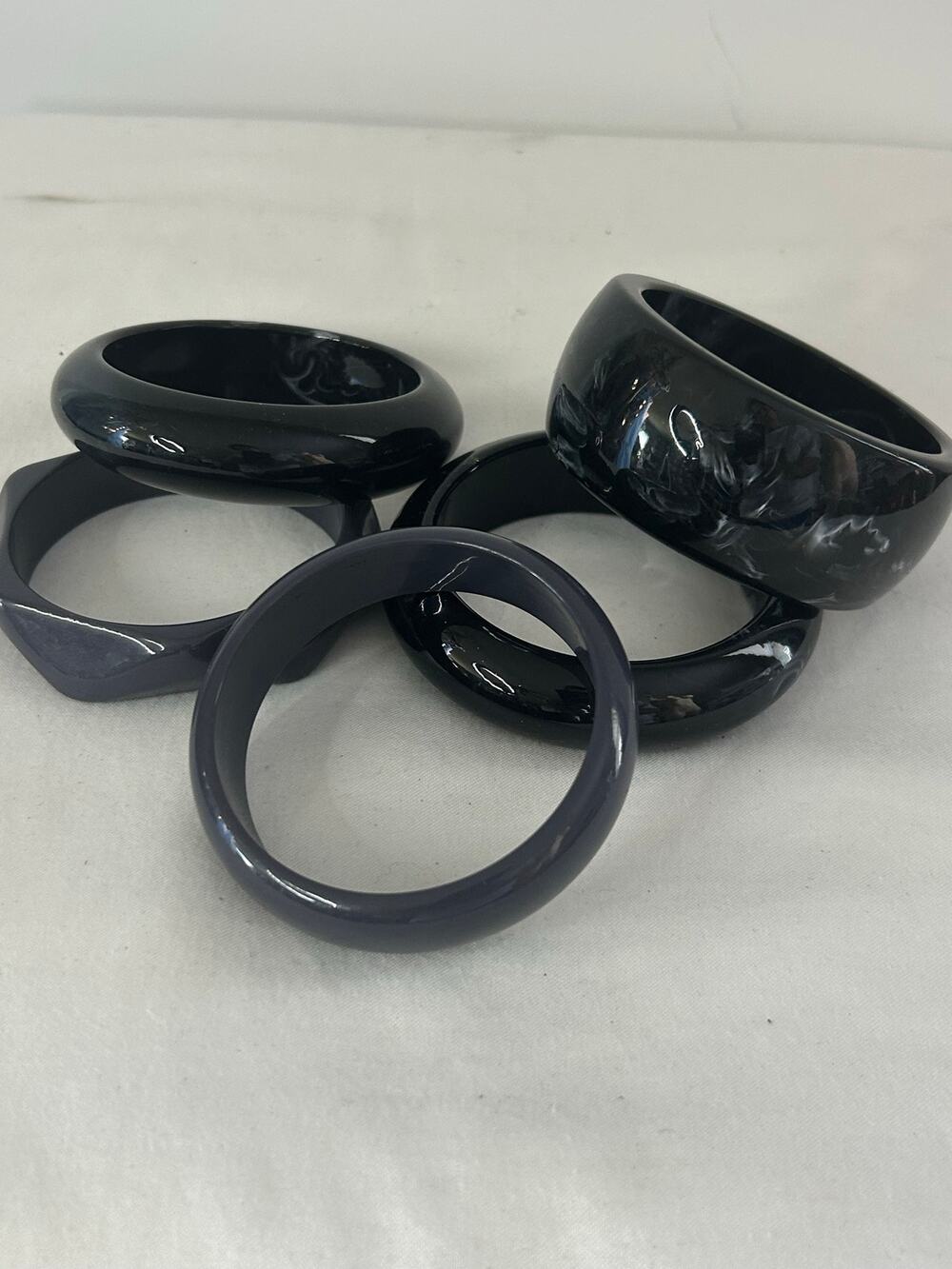 Black Gray Chunky Bangle Bracelets Set of 5 Retro Mod Stackable Jewelry